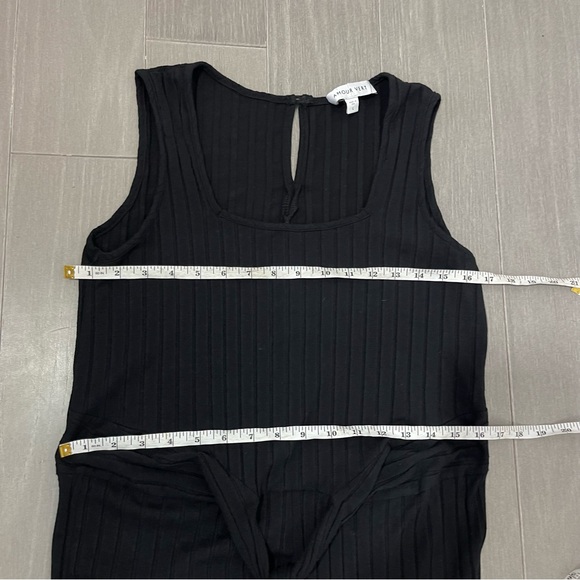 Amour Vert Briar Provence Rib Jumpsuit Black Size L Large Ankle Crop Minimalist - Picture 11 of 15